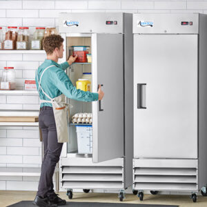 Refrigeration_Equipments_Reach-In_Refrigerators_and_Freezers_Lease-Avantco_solid_door_refrigerator_A-23R-HC-29