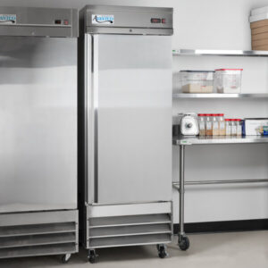 Refrigeration_Equipments_Reach-In_Refrigerators_and_Freezers_Lease-Avantco_stainless_steel_solid_door_refrigerator_SS-1R-HC-29