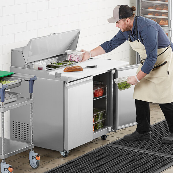 Refrigeration_Equipments_Refrigerated_prep_tables_Commercial_Sandwich_Salad_Preparation_Refrigerators_Lease-Avantco_SS-PT-36-AC-36